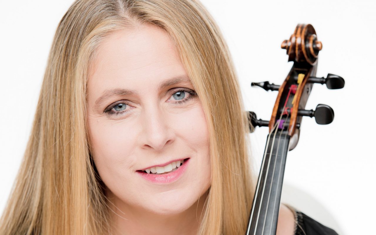 Isabel Charisius