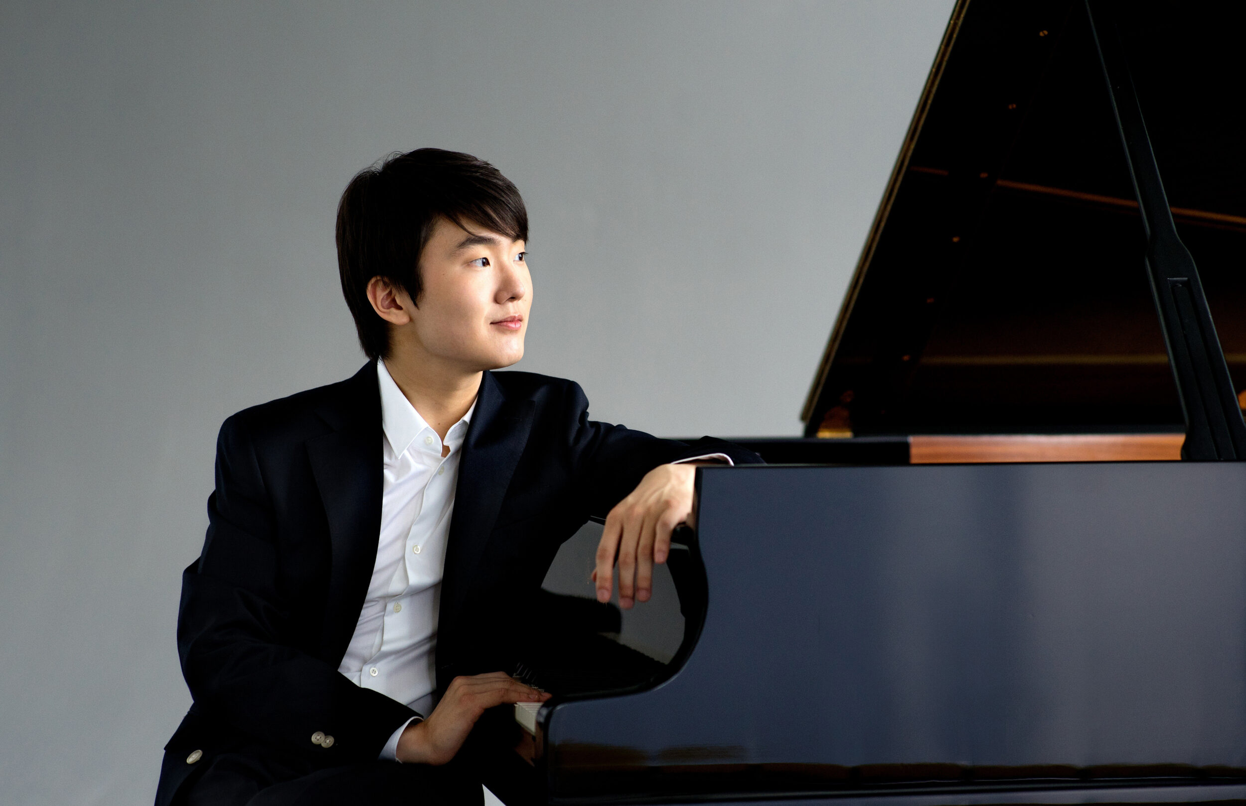 Seong-Jin Cho