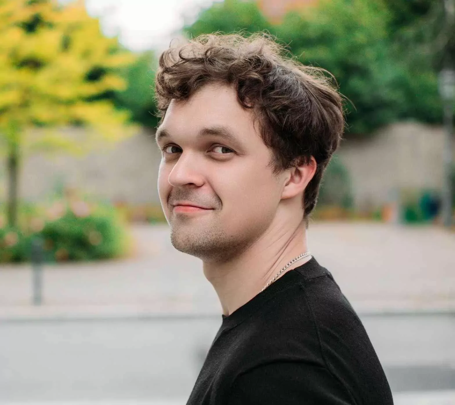 Anton  Beliaev